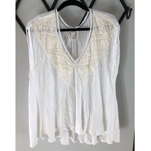 Lace V-Neck Tee
